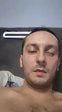 Snapshot of Kondzio chatting on 12-16-24, 05:11 Kondzio online show from 12-16-24, 05:11