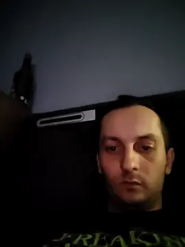 Snapshot of Kondzio chatting on 10-30-25, 07:22 Kondzio online show from 10-30-25, 07:22