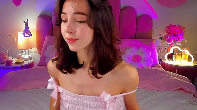 ElsaYoung online show from 11-21-25, 08:19