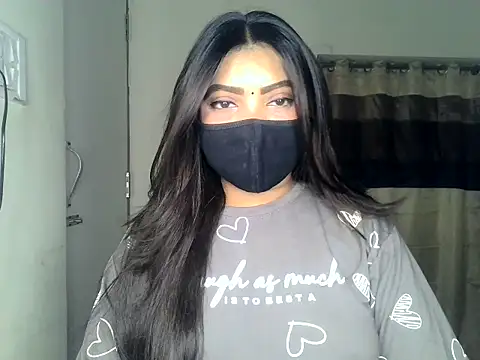 Snapshot of ishi_Beauty chatting on 05-25-26, 05:07 ishi Beauty online show from 05-25-26, 05:07