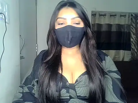 Snapshot of ishi_Beauty chatting on 02-19-26, 07:16 ishi Beauty online show from 02-19-26, 07:16