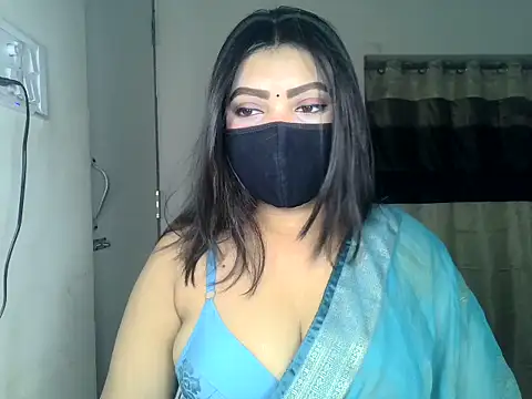 Snapshot of ishi_Beauty chatting on 05-19-26, 04:19 ishi Beauty online show from 05-19-26, 04:19