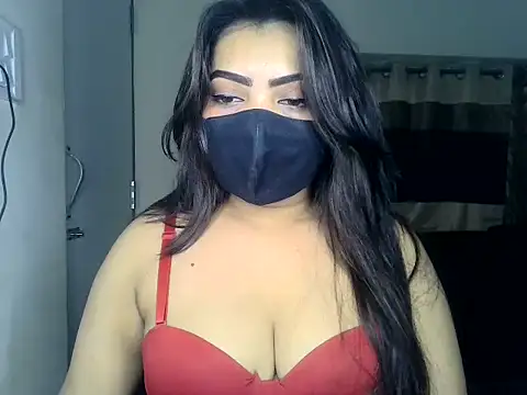 Snapshot of ishi_Beauty chatting on 02-11-26, 05:02 ishi Beauty online show from 02-11-26, 05:02