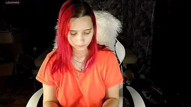 Snapshot of RachelPirce chatting on 10-28-25, 12:26 RachelPirce online show from 10-28-25, 12:26