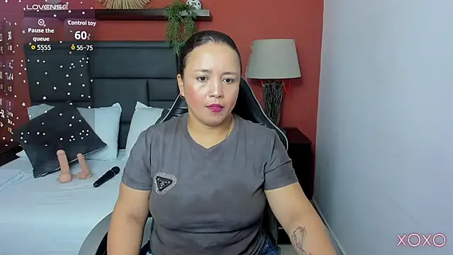 linda rios  online show from 12-19-25, 02:04