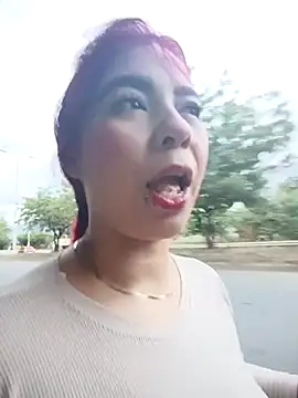 Snapshot of KathaDanger chatting on 11-29-25, 10:21 KathaDanger online show from 11-29-25, 10:21