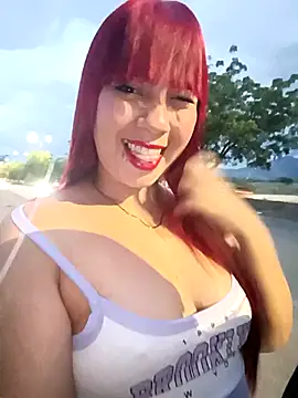 Snapshot of KathaDanger chatting on 11-23-25, 10:42 KathaDanger online show from 11-23-25, 10:42