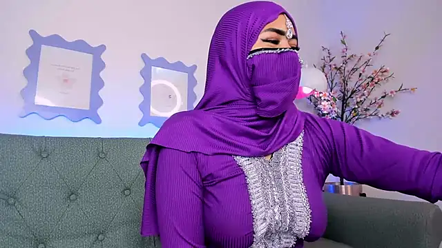Snapshot of jazmin_anbar chatting on 03-21-25, 08:08 jazmin anbar online show from 03-21-25, 08:08