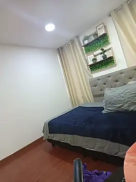 sasi luna online show from 04-15-26, 01:26