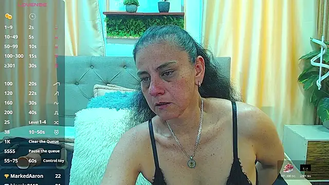 sasi luna online show from 11-23-25, 04:50