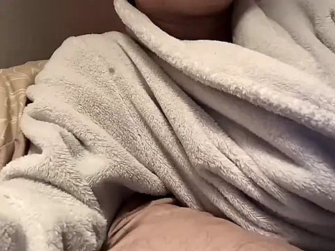 Cally-n online show from 12-30-24, 01:26