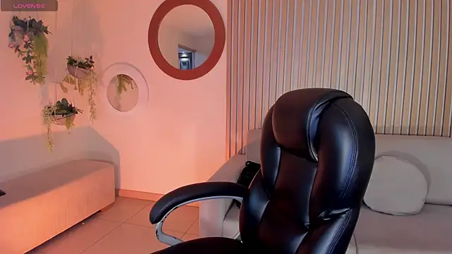 MiaFarrell  online show from 04-16-26, 06:41