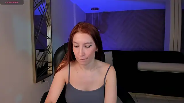 MiaFarrell  online show from 11-29-25, 11:21