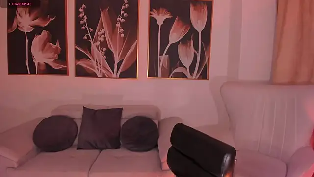 MiaFarrell  online show from 02-13-26, 06:41