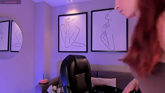 MiaFarrell  online show from 11-07-25, 06:01