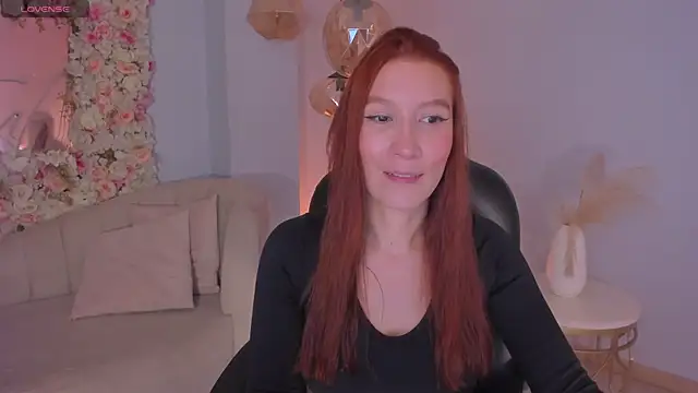 MiaFarrell  online show from 05-11-26, 05:21