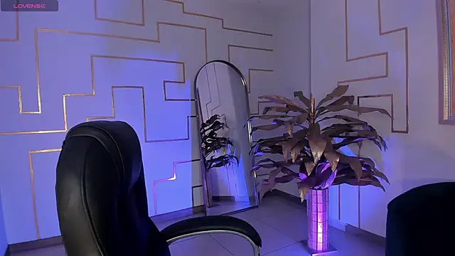 MiaFarrell  online show from 11-19-25, 06:19