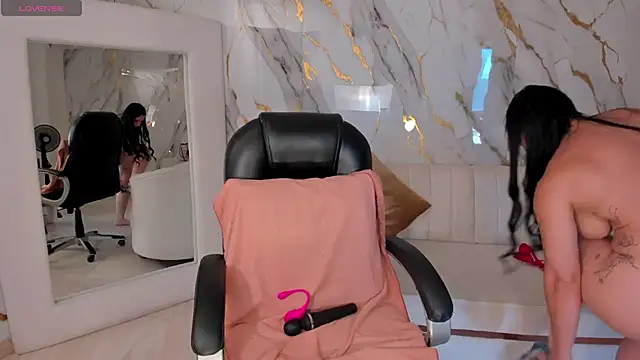 IsabelBornner online show from 11-15-25, 06:45