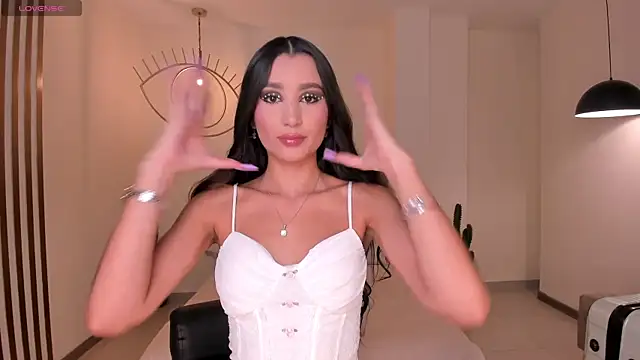 BellaCarteer  online show from 04-07-26, 07:37