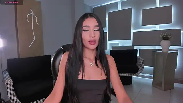 BellaCarteer  online show from 10-24-25, 12:59