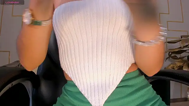 BellaCarteer  online show from 02-05-26, 12:12