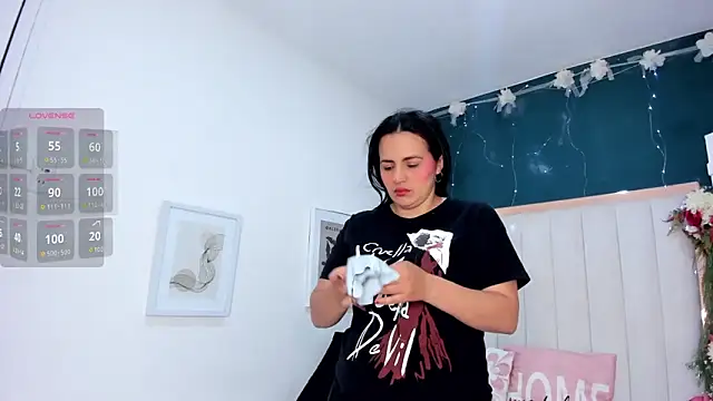 africa holmes online show from 11-23-25, 02:10