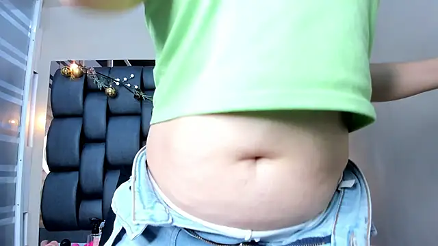 africa holmes online show from 12-19-25, 02:15