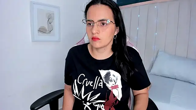 africa holmes online show from 09-12-25, 02:01