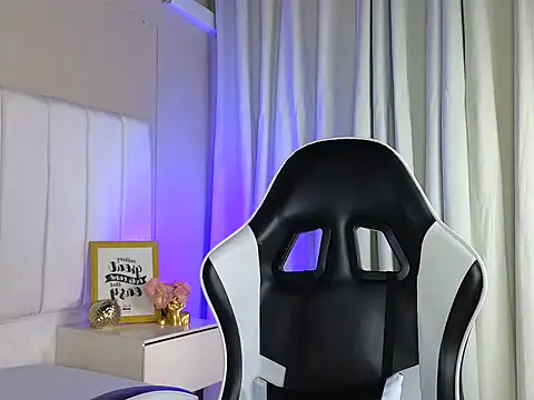 africa holmes online show from 03-21-26, 02:24