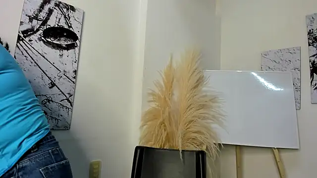 africa holmes online show from 03-26-26, 02:21