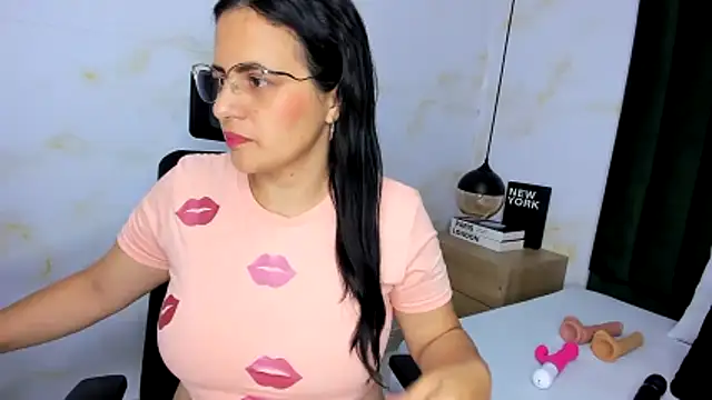 africa holmes online show from 11-13-25, 02:26