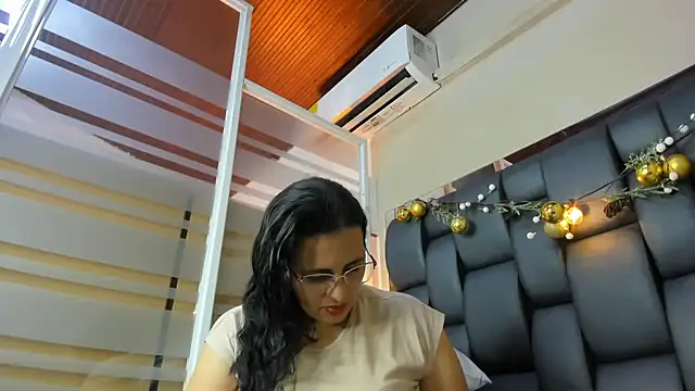 africa holmes online show from 07-25-26, 07:53