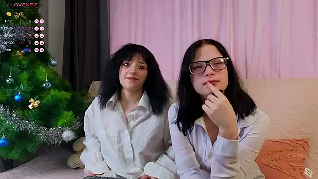 webstars  online show from 12-25-24, 11:43