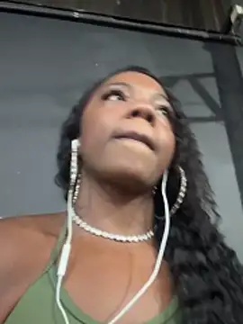 imsuziblack online show from 11-12-25, 11:08