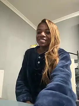 Snapshot of imsuziblack chatting on 01-27-25, 08:49 imsuziblack online show from 01-27-25, 08:49