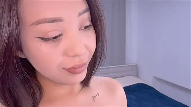 PurrrfectMiko online show from 04-05-26, 09:21