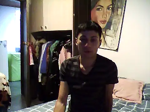 Snapshot of 1418edwar chatting on 03-22-25, 01:32 1418edwar online show from 03-22-25, 01:32
