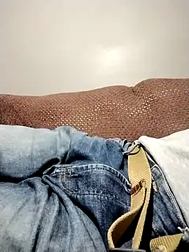 Bombi22 online show from 02-21-25, 05:24