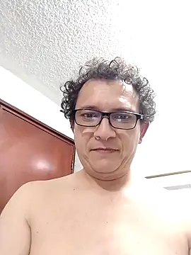 Bombi22 online show from 03-17-25, 07:26