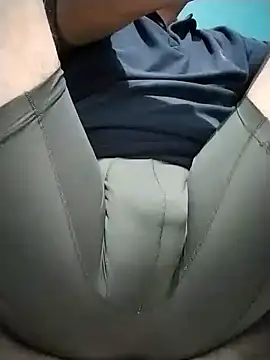 Bombi22 online show from 02-03-25, 04:46