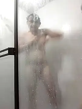 Bombi22 online show from 10-24-25, 11:09