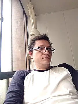 Bombi22 online show from 10-05-25, 10:11