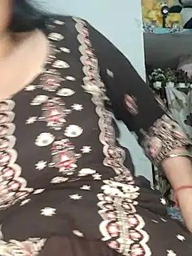 Snapshot of sexy_bhabhi69 chatting on 04-20-26, 05:03 sexy bhabhi69 online show from 04-20-26, 05:03
