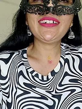 Snapshot of sexy_bhabhi69 chatting on 05-21-26, 08:55 sexy bhabhi69 online show from 05-21-26, 08:55