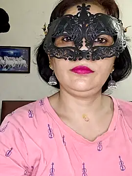 Snapshot of sexy_bhabhi69 chatting on 07-04-26, 07:15 sexy bhabhi69 online show from 07-04-26, 07:15