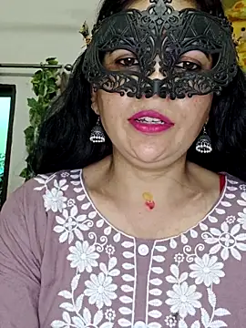 Snapshot of sexy_bhabhi69 chatting on 06-07-26, 07:35 sexy bhabhi69 online show from 06-07-26, 07:35