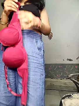 Snapshot of sexy_bhabhi69 chatting on 09-14-25, 04:40 sexy bhabhi69 online show from 09-14-25, 04:40