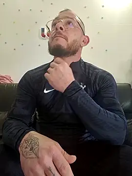 jourdinio13 online show from 11-16-25, 12:21