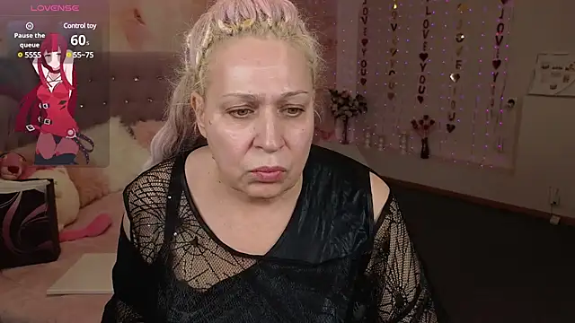 Snapshot of Penelope_Pinky chatting on 03-10-25, 02:48 Penelope Pinky online show from 03-10-25, 02:48