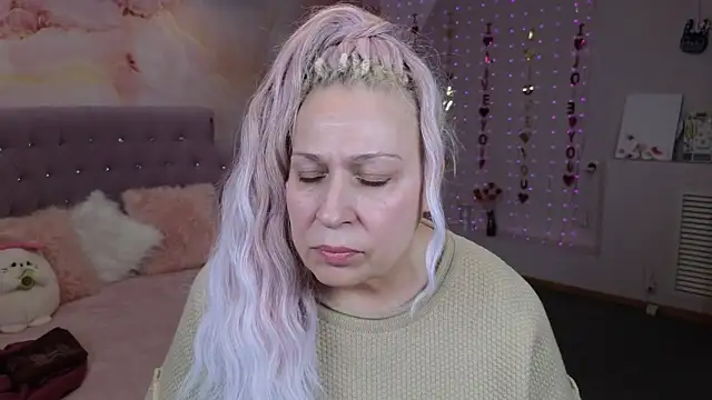 Snapshot of Penelope_Pinky chatting on 03-14-25, 02:30 Penelope Pinky online show from 03-14-25, 02:30